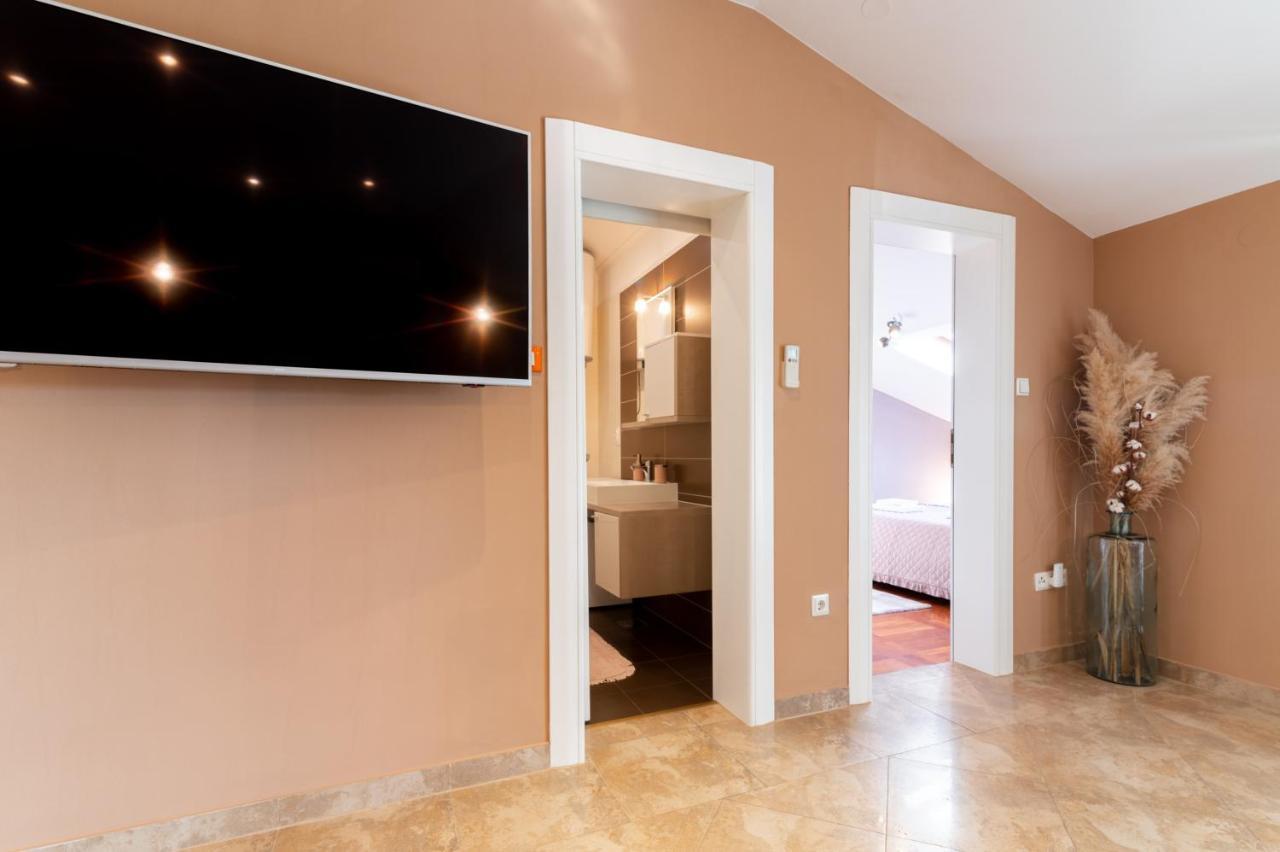 Deluxe Suite Bambi With Panoramic View 扎达尔 外观 照片