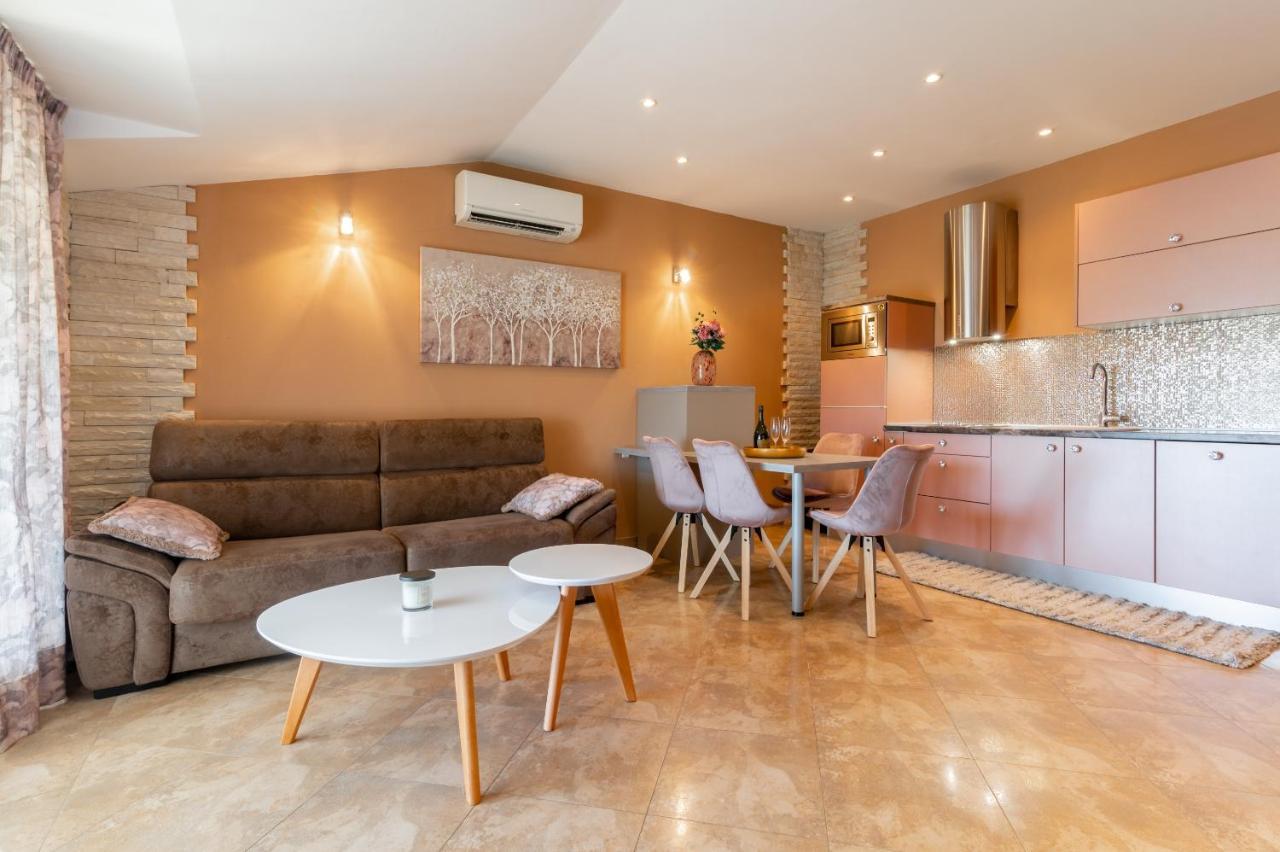Deluxe Suite Bambi With Panoramic View 扎达尔 外观 照片