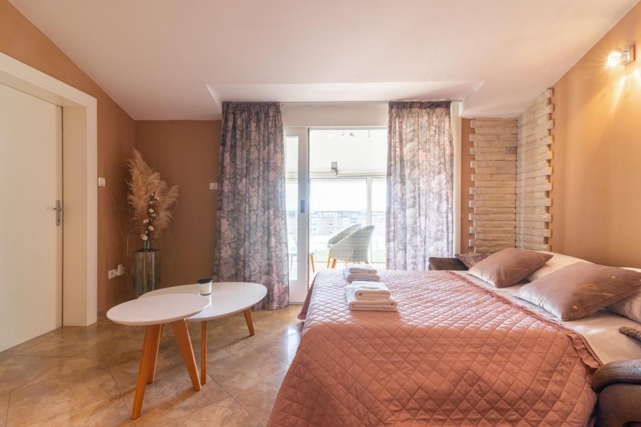 Deluxe Suite Bambi With Panoramic View 扎达尔 外观 照片